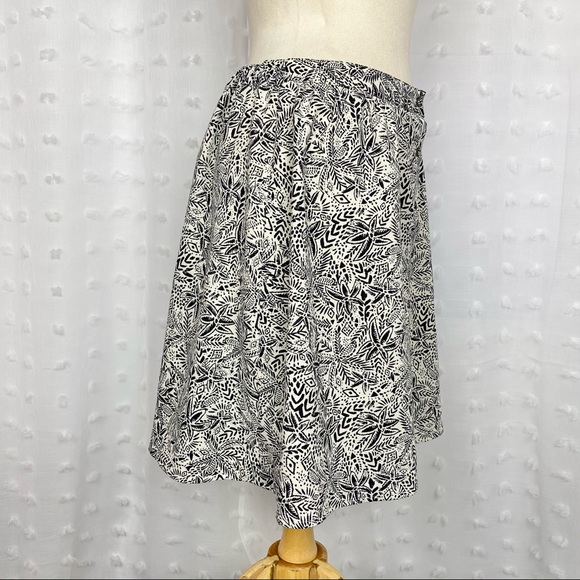 Maurices black & cream floral button front skirt M - Picture 5 of 10